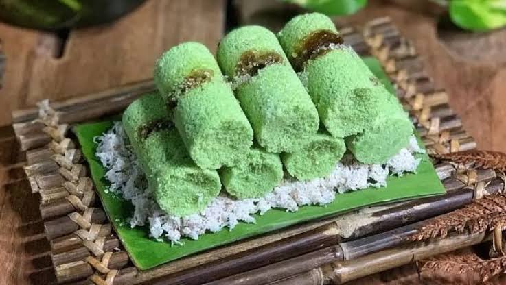 Traditional Indonesian putu cake